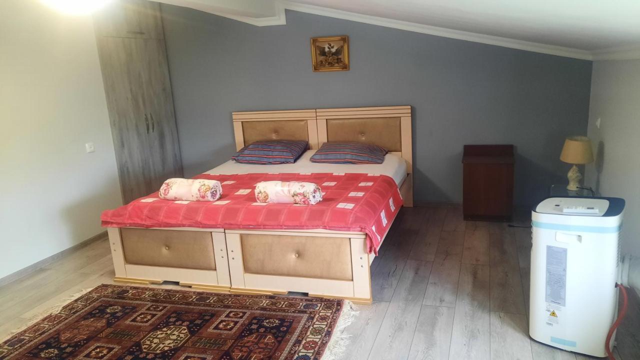 Victoria Guesthouse Kʼutʼaisi Quarto foto